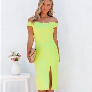 Off the Shoulder midi dress